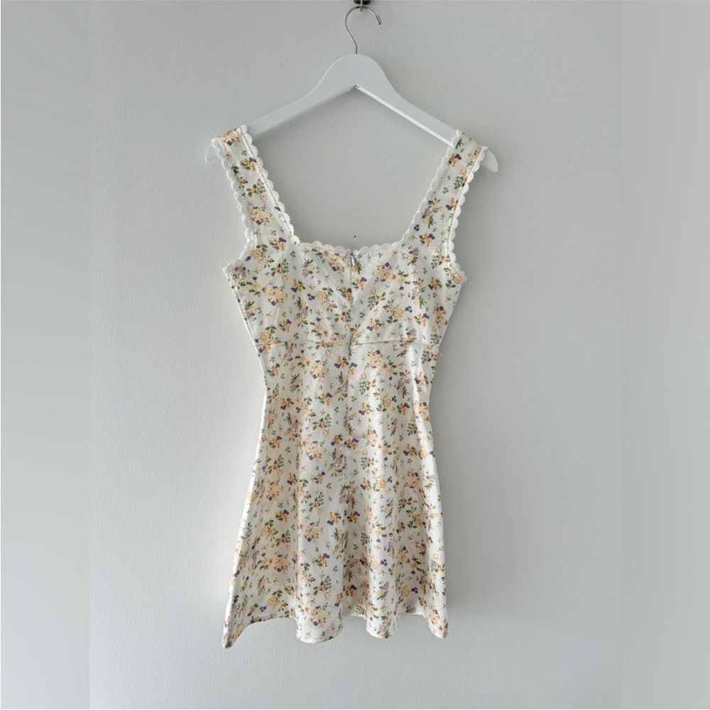 PRINCESS POLLY Berlin Satin Mini Dress in White Floral 0 - Picture 7 of 8